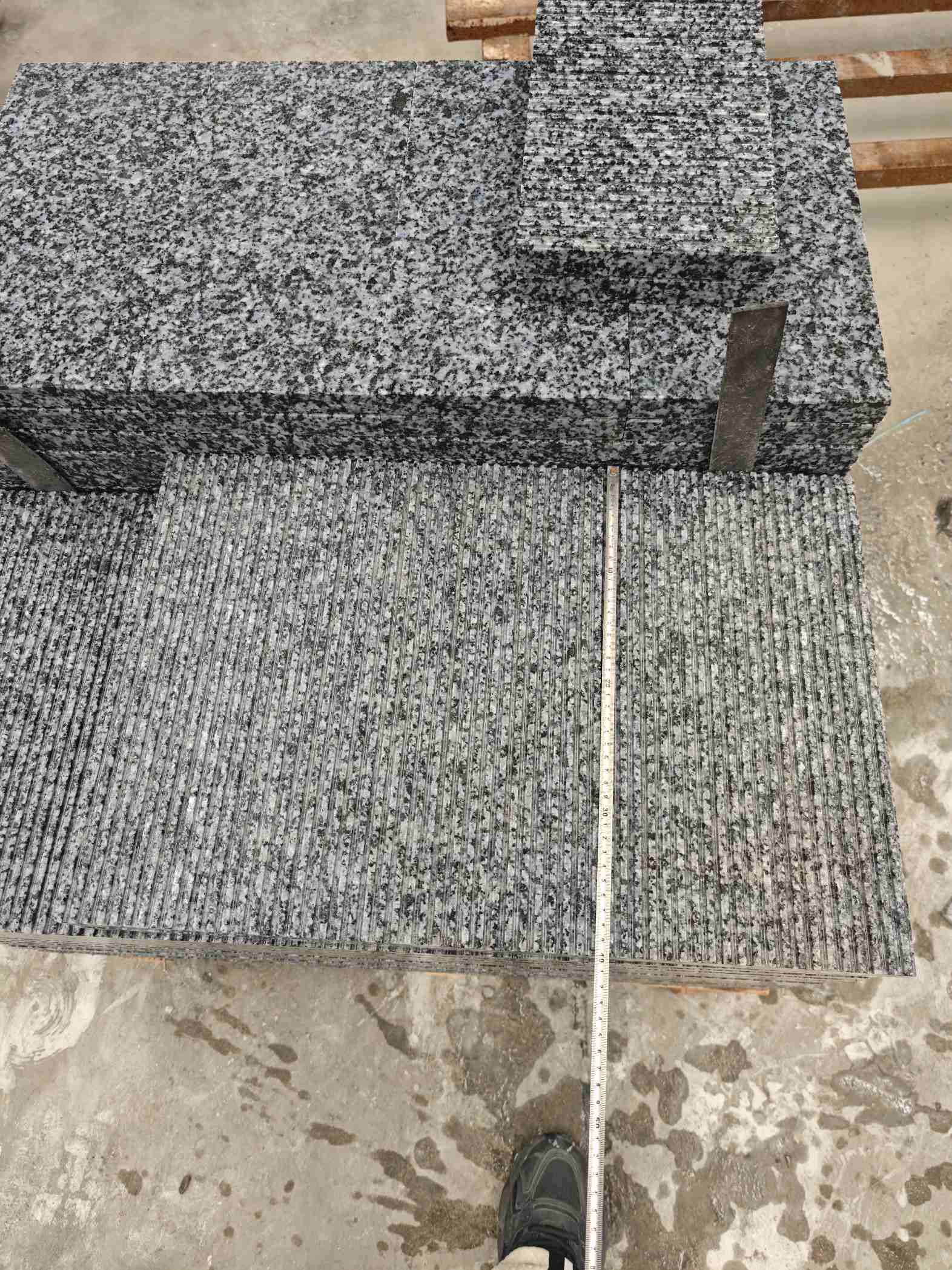 随州芝麻黑拉丝面