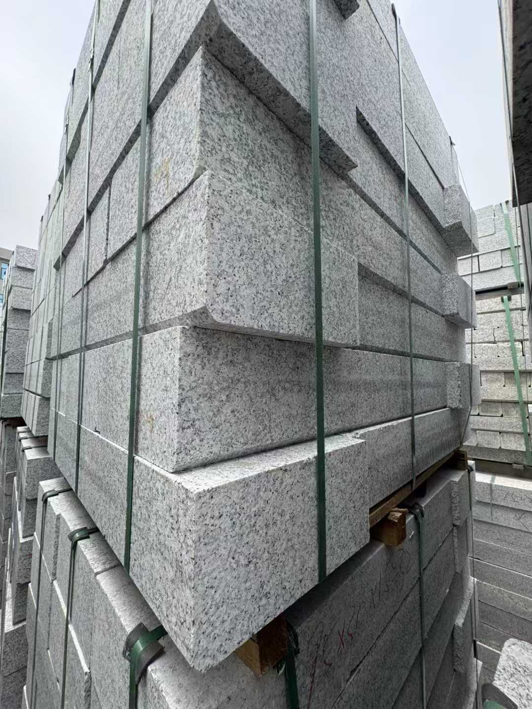 随州芝麻白路牙石 马路牙子