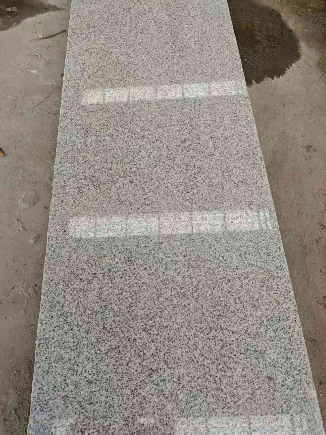 随州芝麻白光面毛板